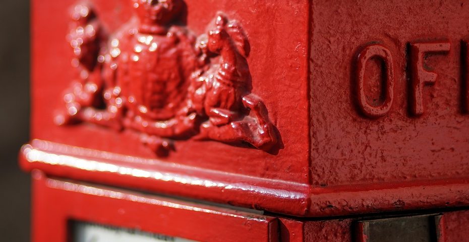 RED traditional UK posta box (mailbox to Americans)